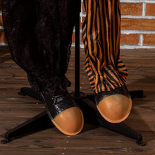 Laden Sie das Bild in den Galerie-Viewer, Animierte Halloween 1,7m Dekoration Horror-Clown mit Spezialeffekten und Soundfunktion rote Augen mit Leuchtern