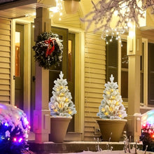 Laden Sie das Bild in den Galerie-Viewer, Weihnachtsbaum-Set – 2er-Set mit LED-Beleuchtung, Tannenzapfen und roten Beeren, 107 cm