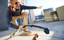 Laden Sie das Bild in den Galerie-Viewer, Actioncam 4K-Videos, 20 Megapixel Bilder. Ultra HD-4K. Mit 2 Akkus und viel Zubehör.