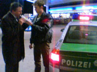 Laden Sie das Bild in den Galerie-Viewer, PROMITEST. Testsieger Auto-Bild. Polizeigenauer professionelle Alkoholtester. Höchste Genauigkeit!