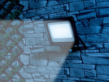 Laden Sie das Bild in den Galerie-Viewer, LED Flutlicht. Neues Modell. Mit Bewegungsmelder. 10 - 50 Watt.